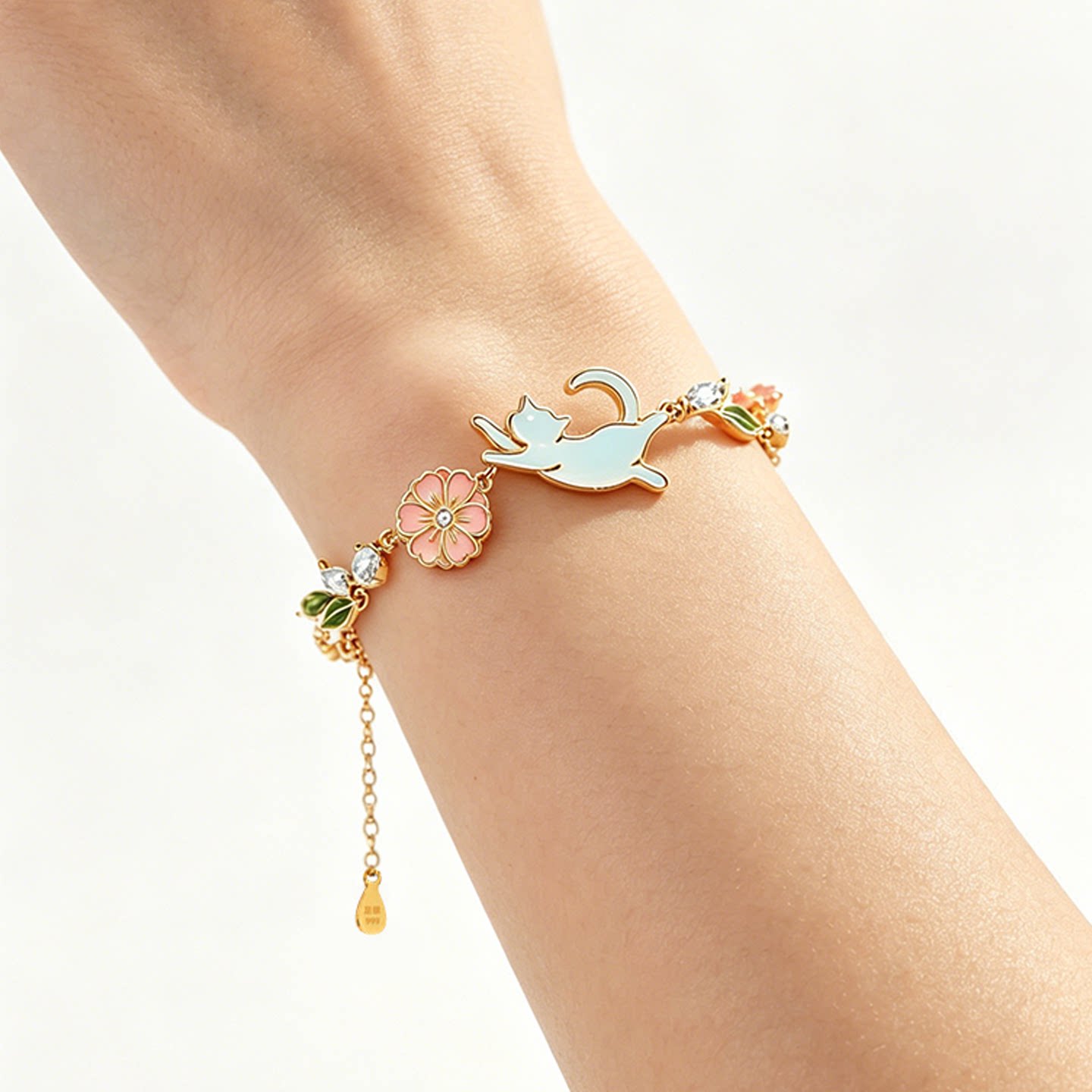S925 silver bracelet featuring a delicate cat and flower design