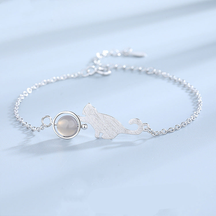 Fashionable women's cat-shaped bracelet