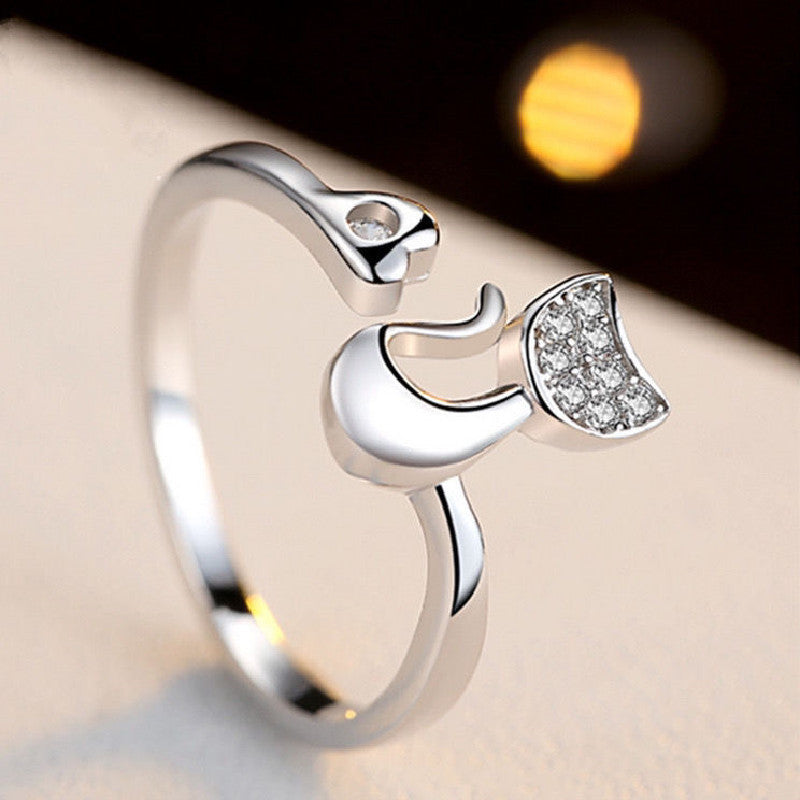Elegant stone-studded cat-shaped ring
